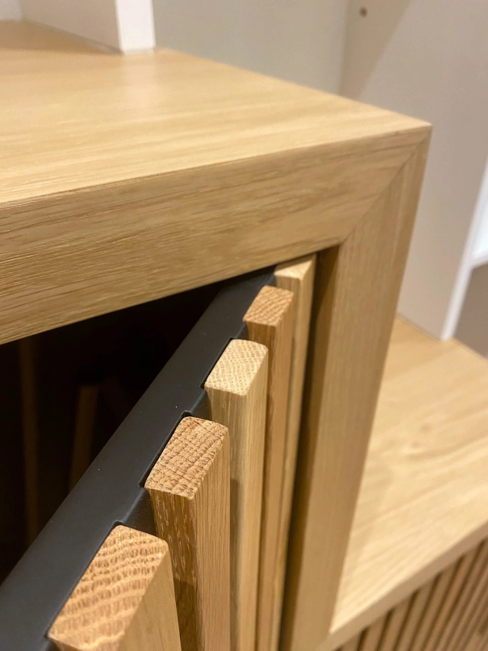 Lonon Interiors / Bespoke furniture in London